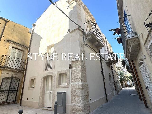 Detached house in Via Paolo Sarpi, Siracusa - Photo 1