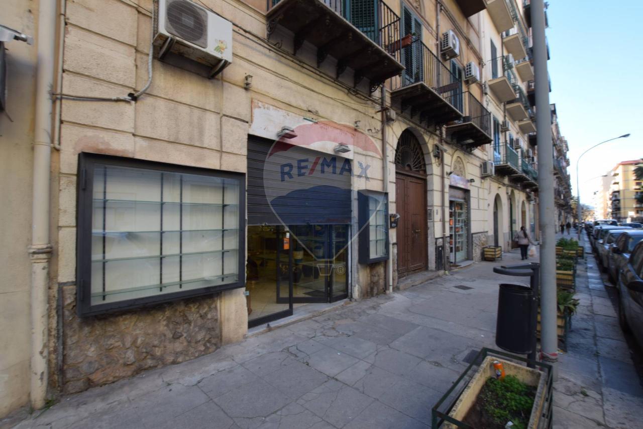 Negozio in Via Pindemonte 20, Palermo - Foto 1