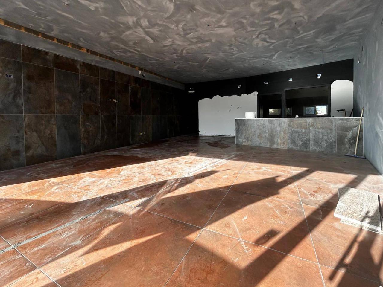 Negozio in Via Olmo 18, San Paolo Bel Sito, {3} - Foto 2