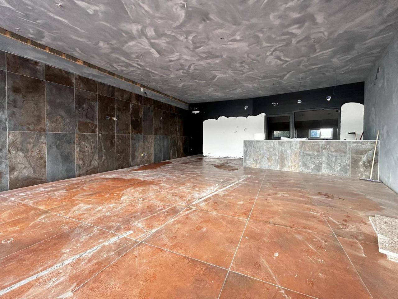 Negozio in Via Olmo 18, San Paolo Bel Sito, {3} - Foto 1