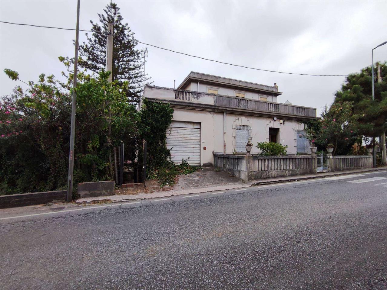 Villa in vendita a Saponara