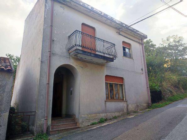 Casa indipendente in vendita a Rometta