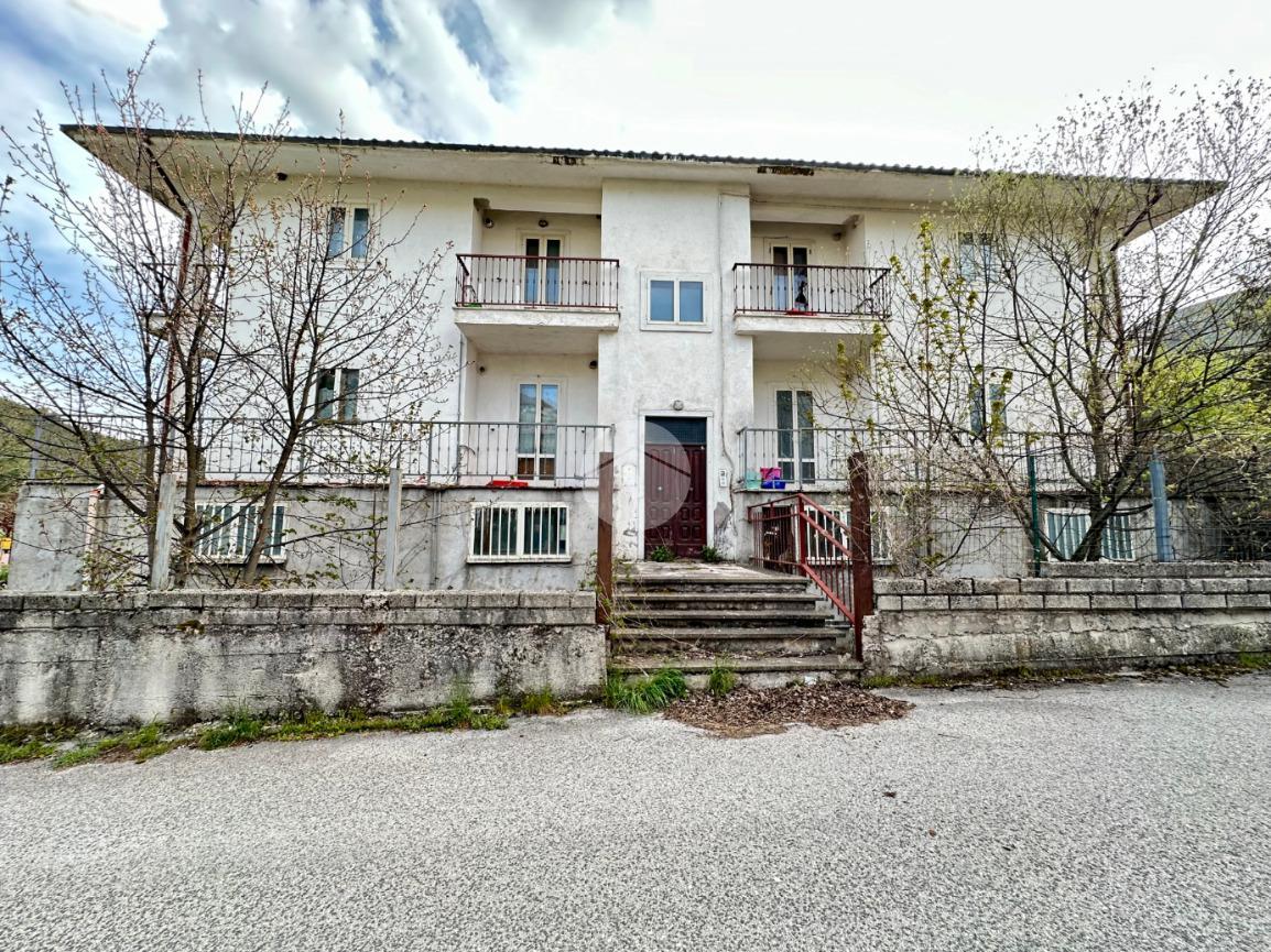Casa indipendente in vendita a Rocca Di Mezzo