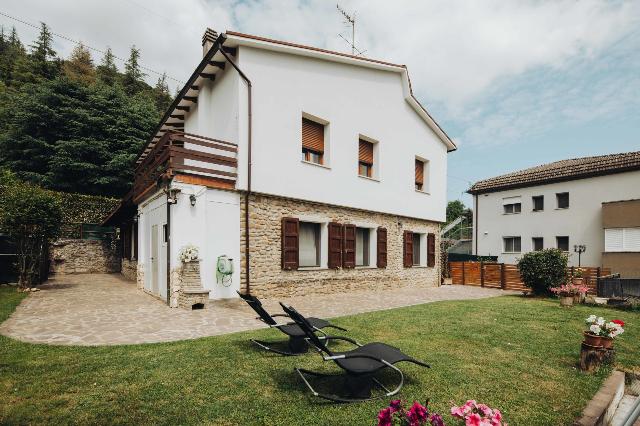 Vierzimmerwohnung in Via Caduti Alpini, Monterenzio - Foto 1