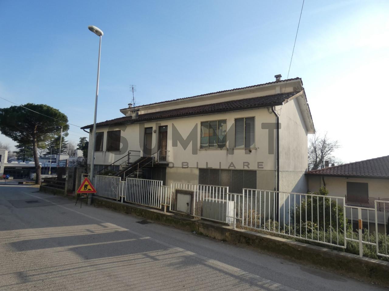 Villa in vendita a Santorso