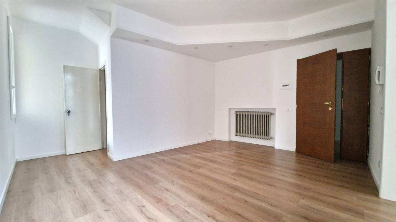 Ufficio in Via Principe Umberto, Este, {3} - Foto 1