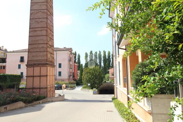 Apartament in Piazza Fabbrica Rubbiani 12, Sassuolo - Photo 1