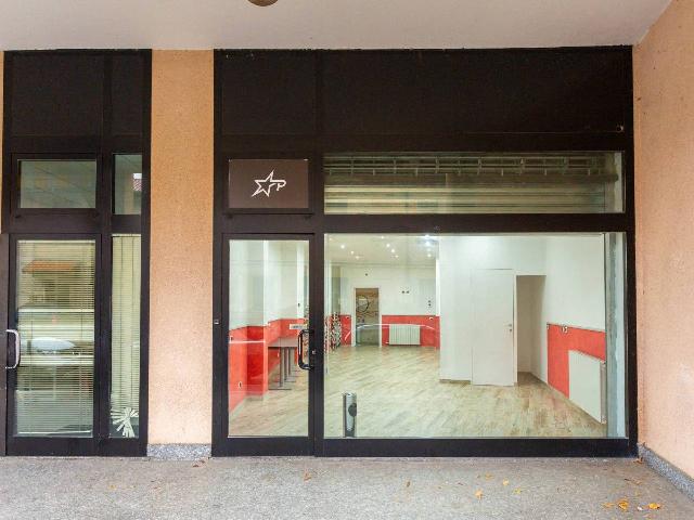 Negozio in Via Don Antonio Marelli, Busto Arsizio - Foto 1