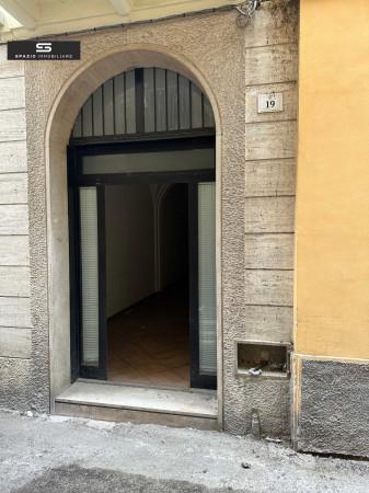 Negozio in Via Filippi Pepe 19, Teramo, {3} - Foto 2