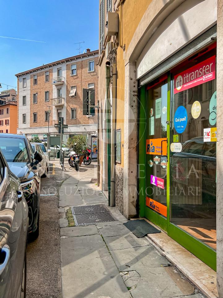 Palazzina commerciale in Via Moretto, Brescia, {3} - Foto 1