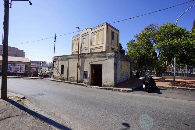 Warenlager in Via del Santo 27, Messina - Foto 1