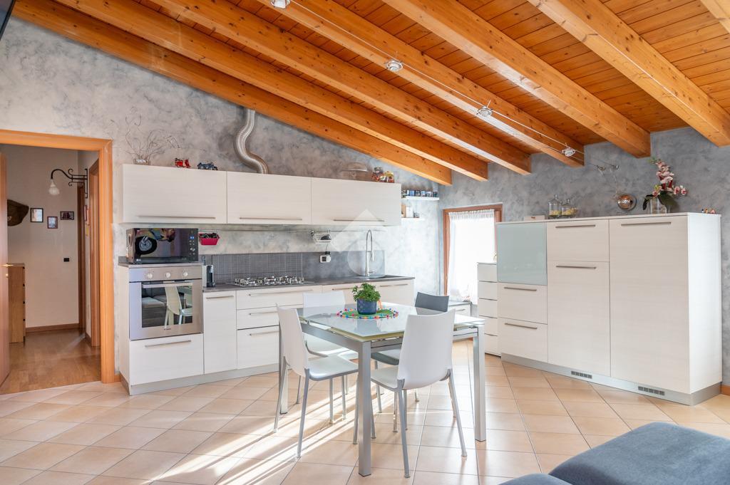 Appartamento in vendita a Villafranca Di Verona