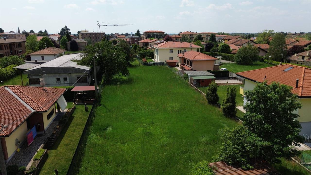 Terreno edificabile residenziale in vendita a Bernareggio
