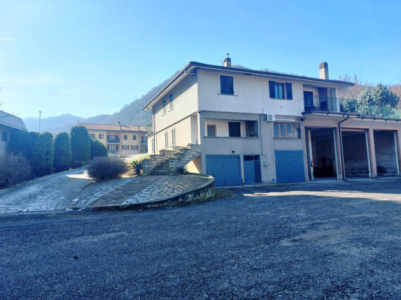 Villa in vendita a Olginate