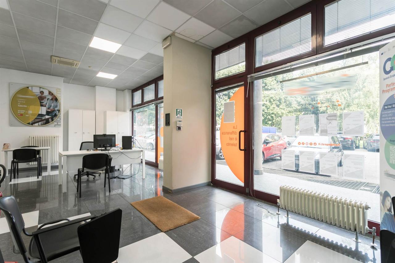Ufficio in Via Cadore, Gallarate, {3} - Foto 1