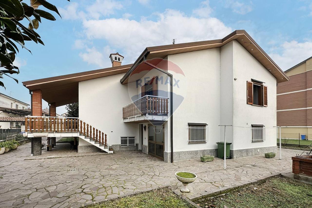 Villa in vendita a Vidigulfo