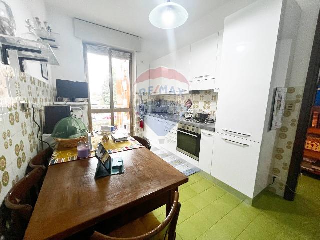 3-room flat in Via Giacamo Tosi 3, Monza - Photo 1