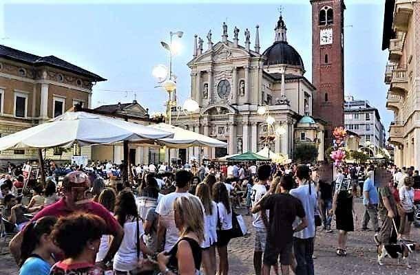 Shared office in Piazza San Giovanni, Busto Arsizio - Photo 1