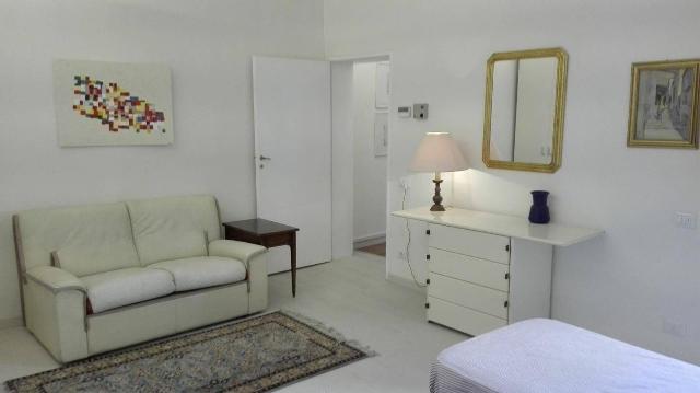 2-room flat in {3}, Banchi di Sotto,  42 - Photo 1