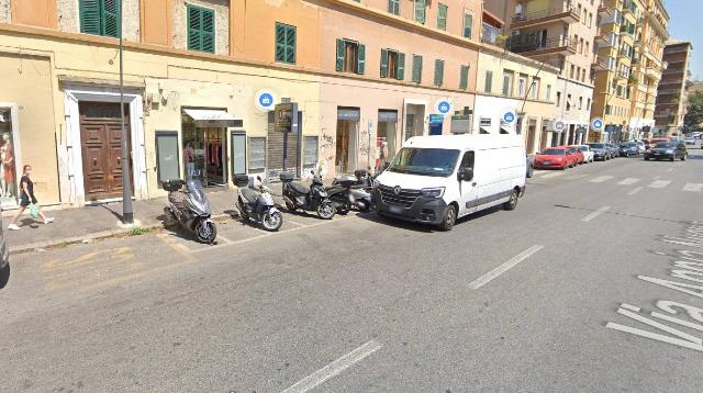 Geschäft in Piazza dei Re di Roma, Roma - Foto 1