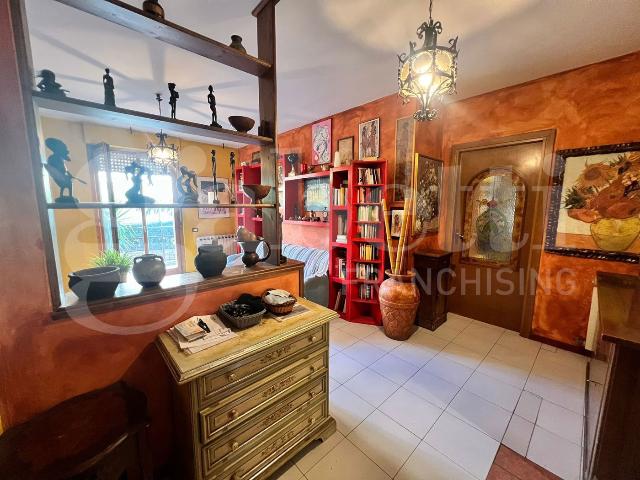 4-room flat, Spoleto - Photo 1