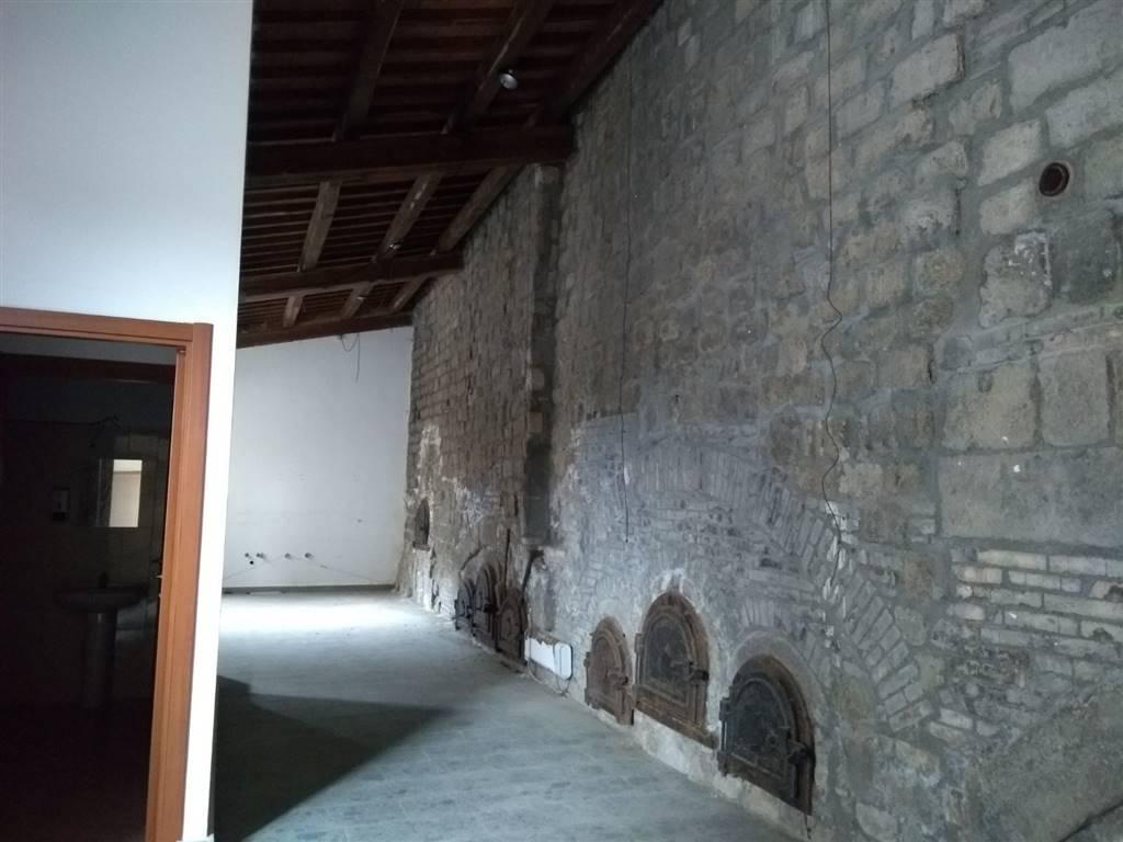 Negozio in Via Valerio Tedeschi, Viterbo, {3} - Foto 2