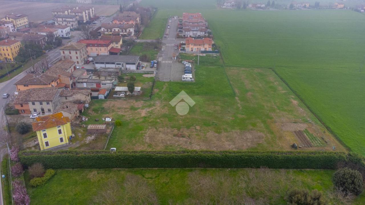 Terreno edificabile in vendita a Parma