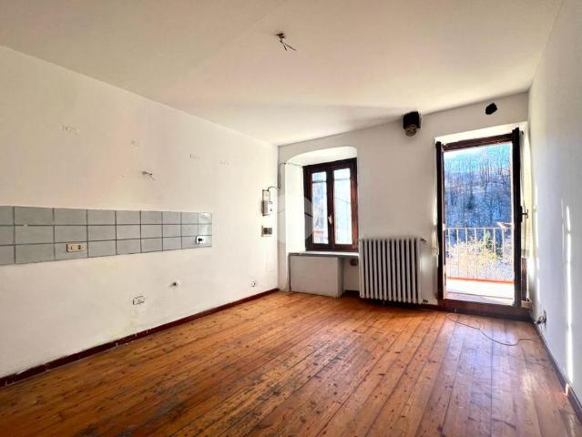 2-room flat in Via S. G. Bosco 19, Lanzo Torinese - Photo 1