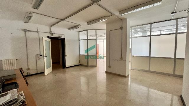 Büro in Via Matarrese 58, Bari - Foto 1