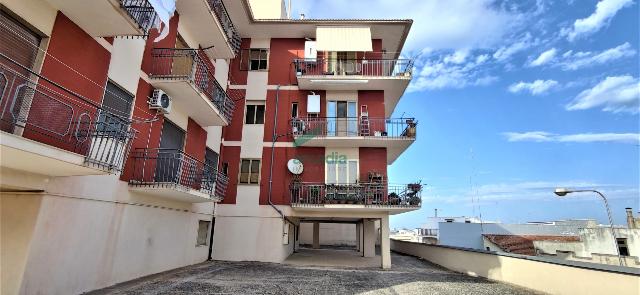 Apartament in Via Pietro Carenza  20, Turi - Photo 1