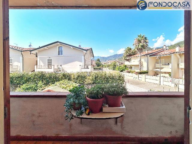 4-room flat in Via Romana Est 44, Montignoso - Photo 1