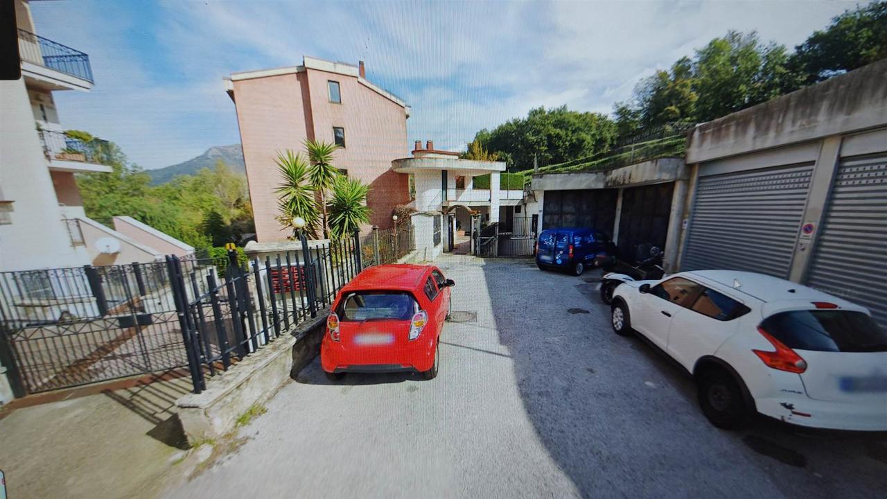 Negozio in Via Panoramica, Salerno, {3} - Foto 1