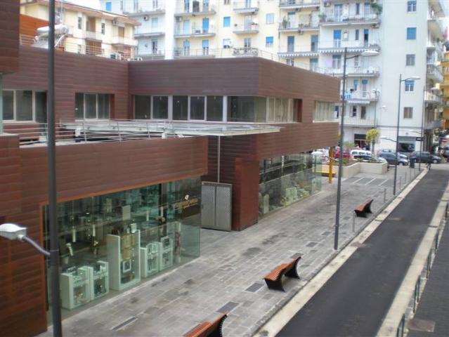 Garage or car box in Via Posidonia, Salerno - Photo 1