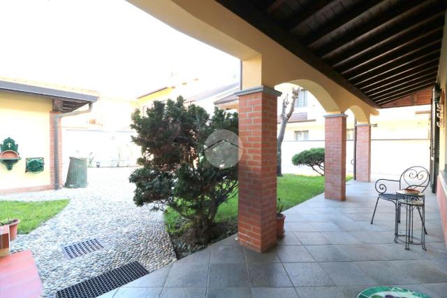 Villa in Via G. Martinelli 27, Rho - Foto 1