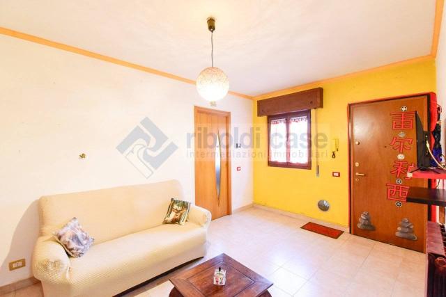 2-room flat in Via Toscanini, Seregno - Photo 1