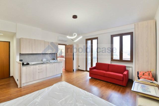 One-room flat in {3}, Piazza Roma - Photo 1