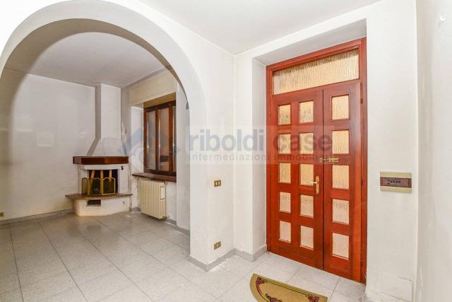 3-room flat in Via Pellico, Triuggio - Photo 1