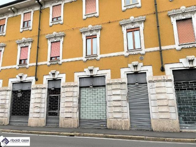 Negozio in Via Pietro da Lissone, Lissone - Foto 1