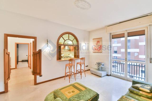 2-room flat in {3}, - Photo 1