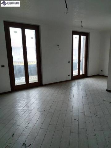 3-room flat in Via Leopoldo Marangoni, Bovisio-Masciago - Photo 1