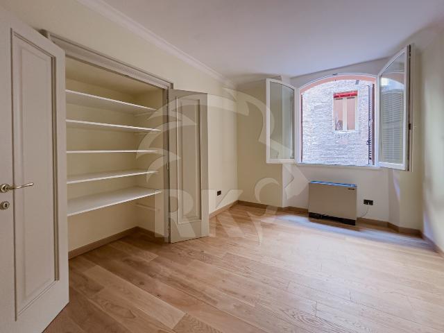 4-room flat in {3}, Piazza De' Calderini 1 - Photo 1