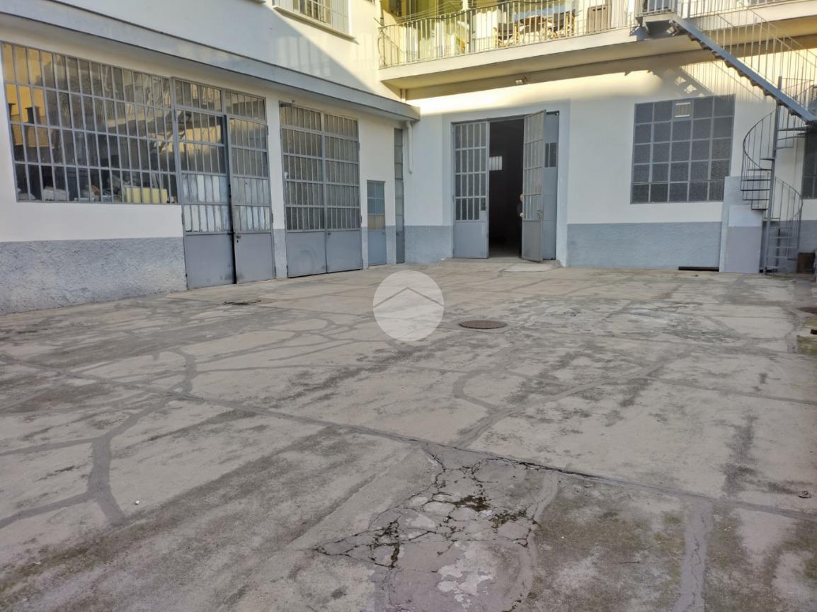 Magazzino in Via Palermo 21, Collegno - Foto 1