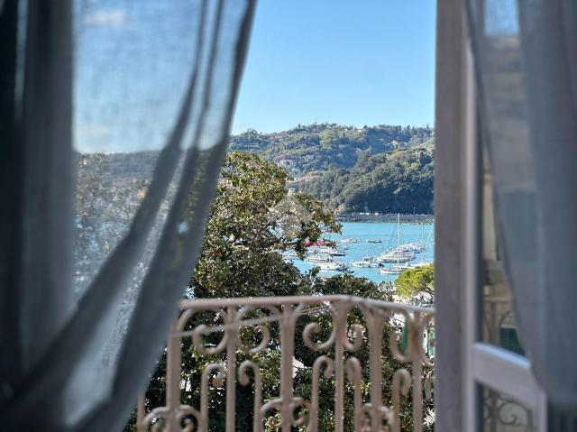 4-room flat in Piazza Giuseppe Garibaldi 38, Lerici - Photo 1