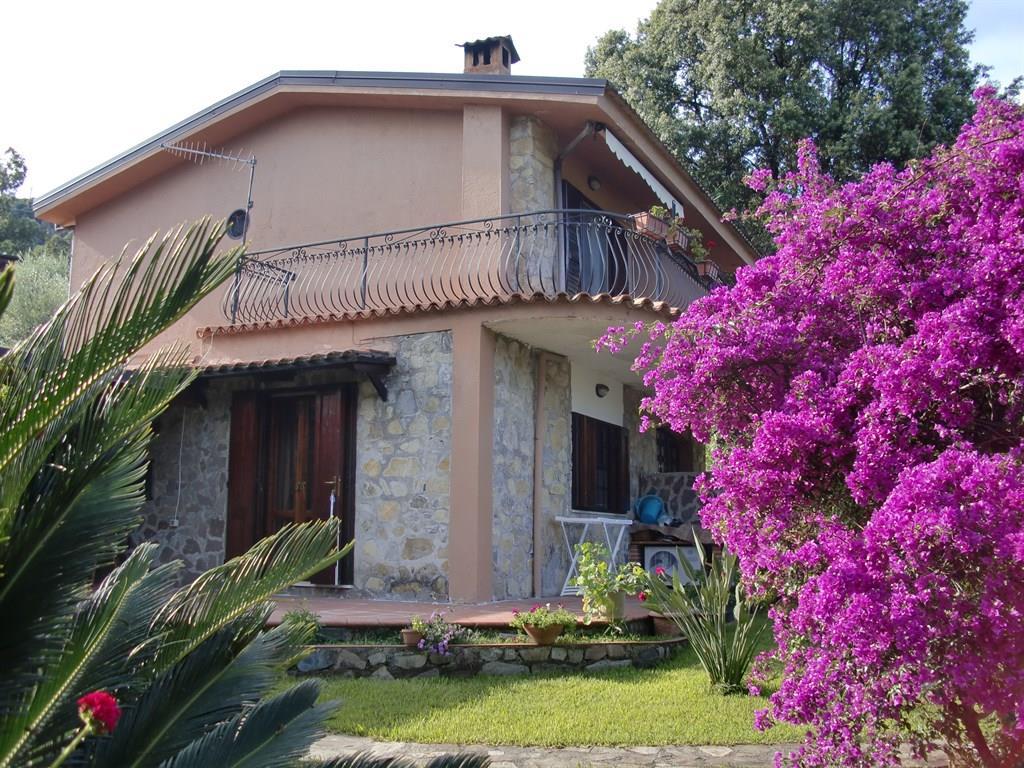 Villa bifamiliare in vendita a San Giovanni A Piro