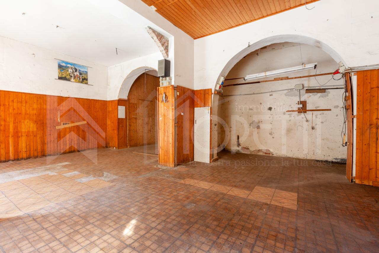 Negozio in Via Uberto Mondolfi, Livorno - Foto 1