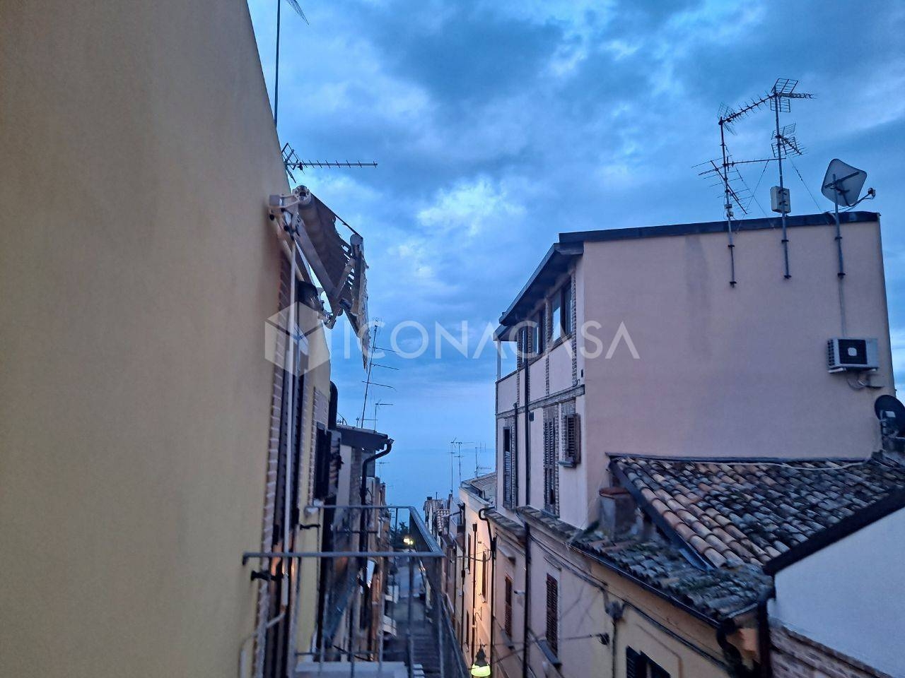 immagine annuncio 11 di 12