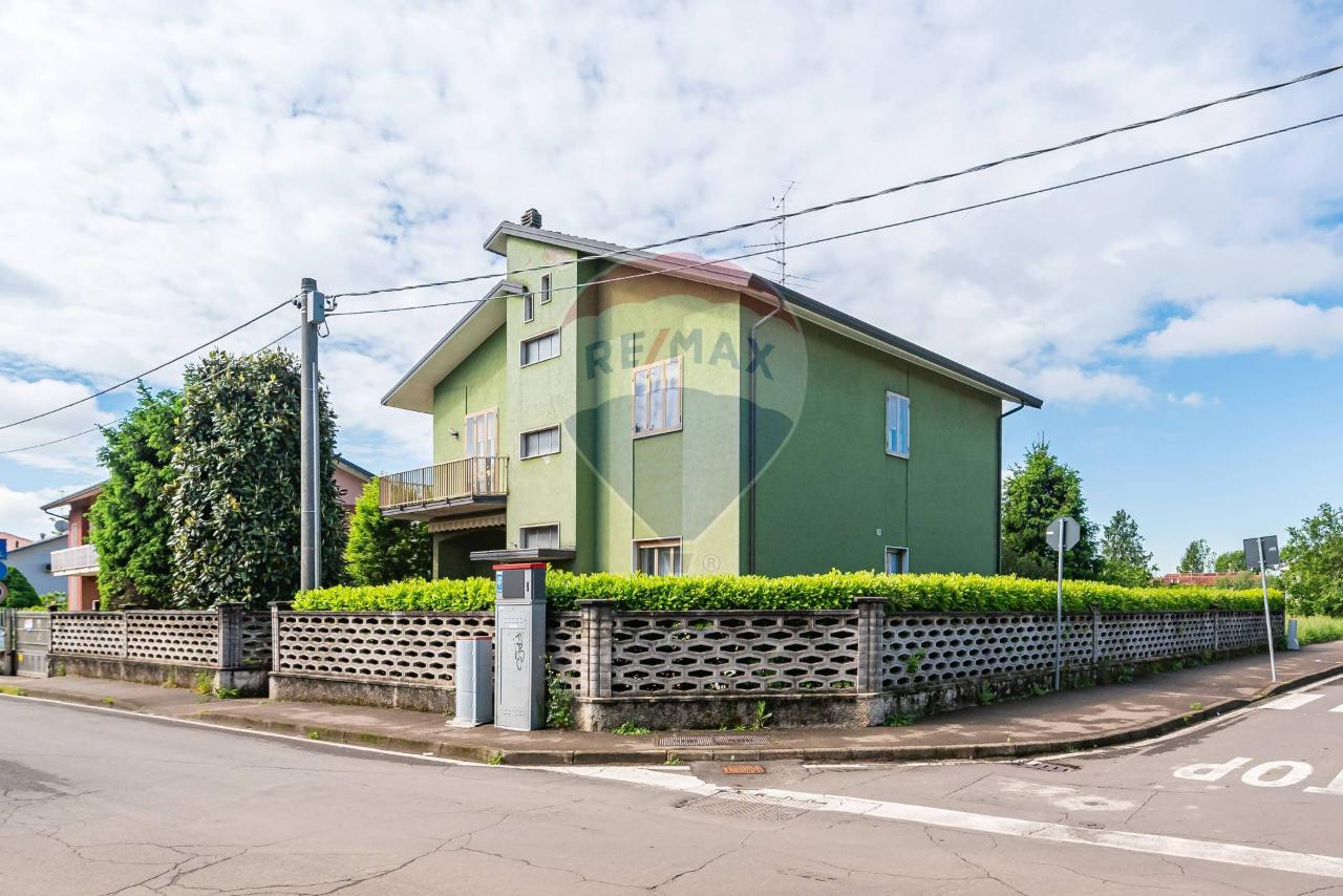 Villa in vendita a Uboldo