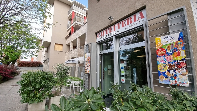 Negozio in {3}, Viale Lombardia - Foto 1