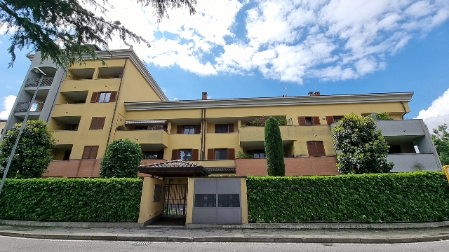 2-room flat in Via Volturno, Brugherio - Photo 1