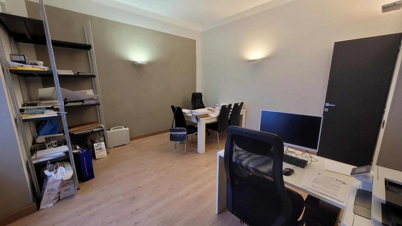 Ufficio in Via Leonardo da Vinci 73, Alassio, {3} - Foto 2